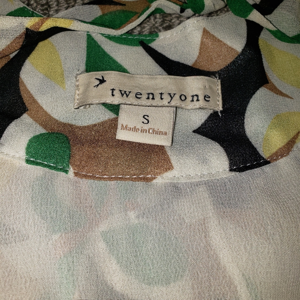 Twentyone Tank Top Size Small - Picture 6 of 8